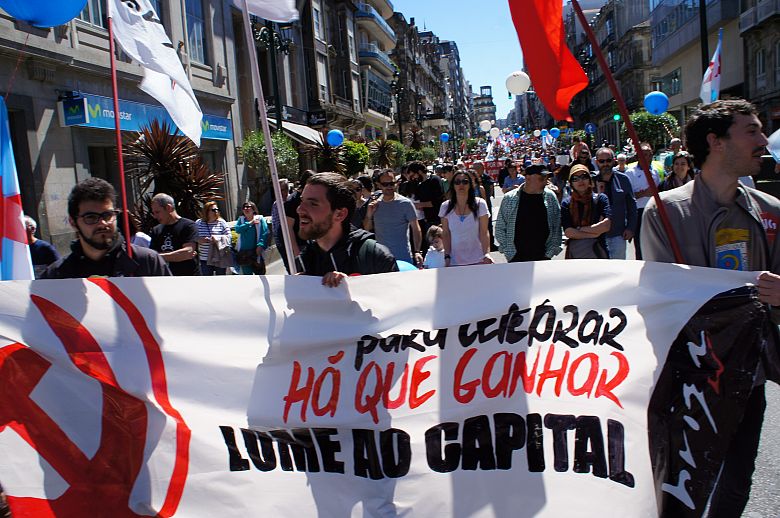 2016 05 01 ManifaPrimeiroMaioVigo24.JPG